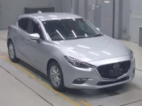 Mazda AXELA лот № 30023 оценка 5  с аукциона в Японии 4
