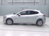 Mazda AXELA лот № 30023 оценка 5  с аукциона в Японии 3