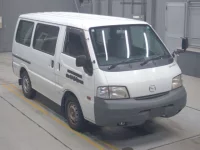 Mazda BONGO VAN лот № 10011 оценка 3.5  с аукциона в Японии 4