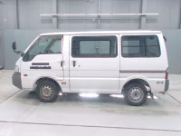 Mazda BONGO VAN лот № 10011 оценка 3.5  с аукциона в Японии 3
