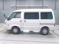 Mazda BONGO VAN лот № 30113 оценка 3.5  с аукциона в Японии 3