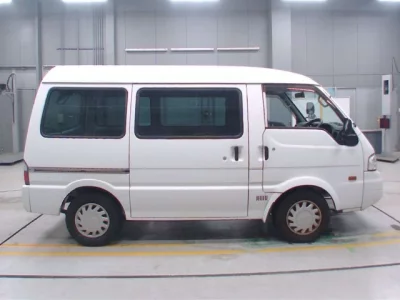 Mazda BONGO VAN  с аукциона в Японии