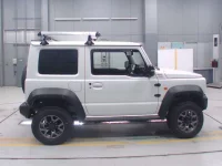 Suzuki JIMNY SIERRA лот № 30069 оценка 4.5  с аукциона в Японии 2