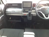 Suzuki SPACIA GEAR лот № 30088 оценка 3  с аукциона в Японии 8