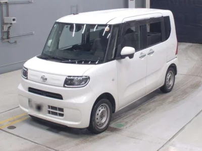Daihatsu TANTO  с аукциона в Японии