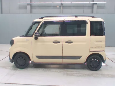 Suzuki SPACIA GEAR  с аукциона в Японии