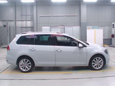 Volkswagen GOLF VARIANT