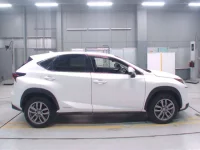 Lexus NX лот № 30302 оценка 4.5  с аукциона в Японии 2