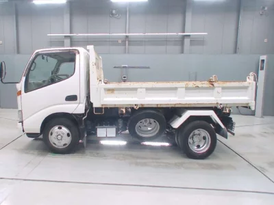 Hino DUTRO  с аукциона в Японии