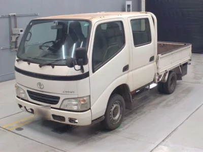 Toyota DYNA  с аукциона в Японии