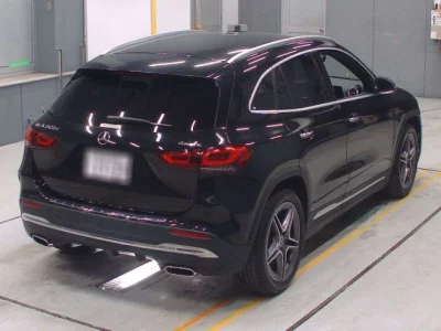 Mercedes-Benz GLA CLASS