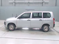 Toyota PROBOX лот № 30382 оценка 3.5  с аукциона в Японии 3