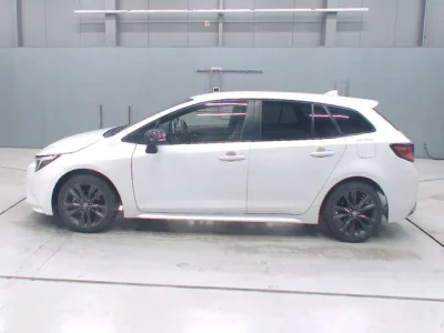 Toyota COROLLA TOURING  с аукциона в Японии