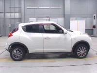 Nissan JUKE лот № 30419 оценка 3.5  с аукциона в Японии 2