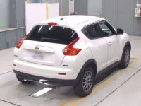 Nissan JUKE лот № 30419 оценка 3.5  с аукциона в Японии 1