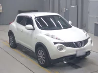 Nissan JUKE лот № 30419 оценка 3.5  с аукциона в Японии 4