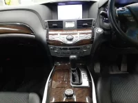 Nissan FUGA лот № 30380 оценка 4.5  с аукциона в Японии 8