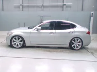 Nissan FUGA лот № 30380 оценка 4.5  с аукциона в Японии 3