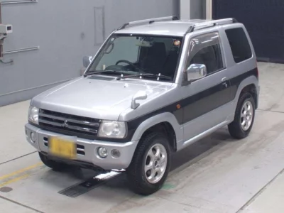 Mitsubishi PAJERO MINI
