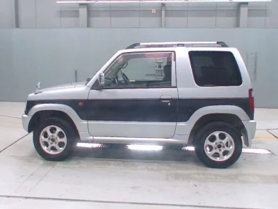 Mitsubishi PAJERO MINI