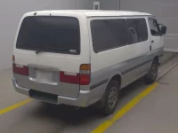 Toyota HIACE VAN лот № 62006 оценка RA  с аукциона в Японии 1