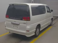 Nissan ELGRAND лот № 58 оценка 3.5  с аукциона в Японии 1