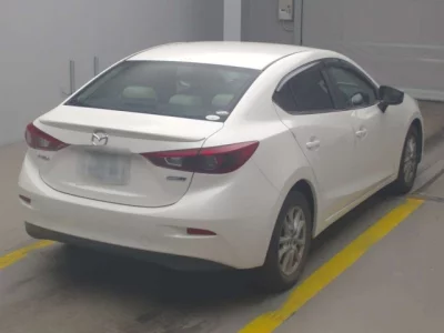 Mazda AXELA  с аукциона в Японии