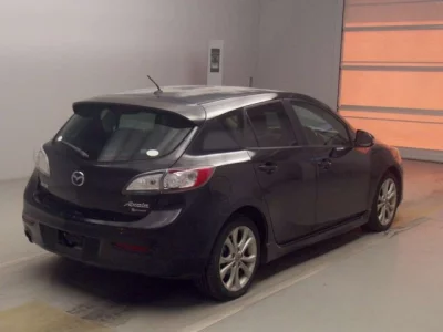 Mazda AXELA  с аукциона в Японии