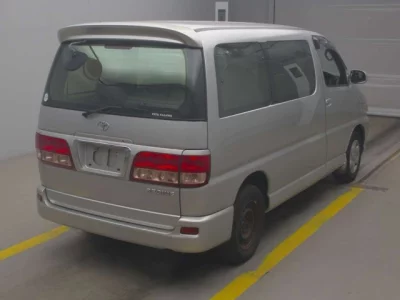 Toyota HIACE REGIUS