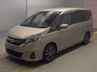 Nissan SERENA  с аукциона в Японии