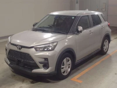 Toyota RAIZE  с аукциона в Японии