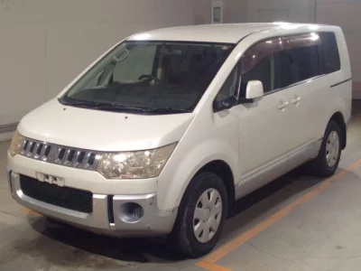 Mitsubishi DELICA D5  с аукциона в Японии