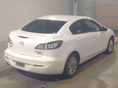 Mazda AXELA  с аукциона в Японии