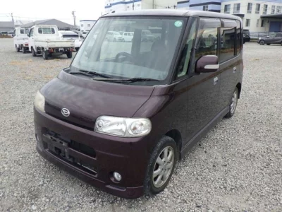 Daihatsu TANTO  с аукциона в Японии