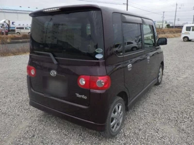 Daihatsu TANTO  с аукциона в Японии