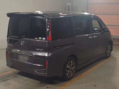 Honda STEP WAGON  с аукциона в Японии