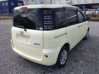 Toyota SIENTA лот № 70004 оценка 3.5  с аукциона в Японии 1