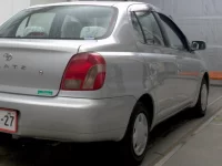 Toyota PLATZ лот № 3022 оценка 4  с аукциона в Японии 4