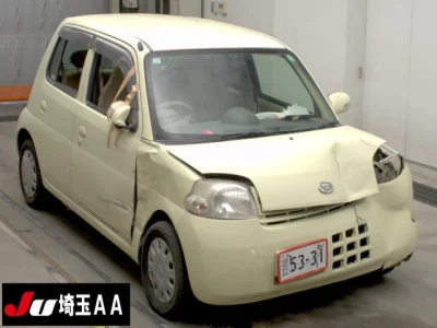 Daihatsu Esse