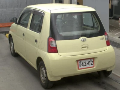 Daihatsu Esse