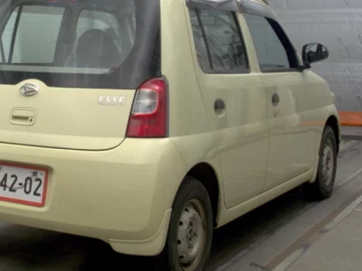 Daihatsu Esse