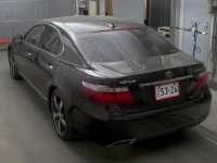 Lexus LS лот № 17040 оценка 3.5  с аукциона в Японии 1