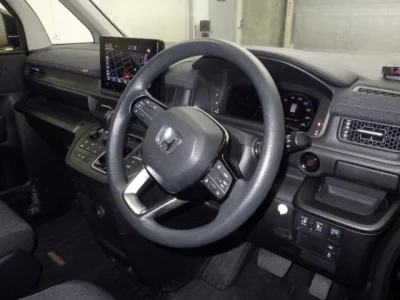 Honda STEP WAGON  с аукциона в Японии