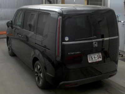 Honda STEP WAGON  с аукциона в Японии