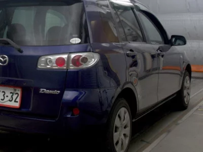 Mazda DEMIO  с аукциона в Японии