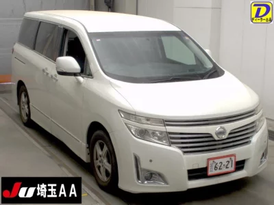 Nissan ELGRAND  с аукциона в Японии