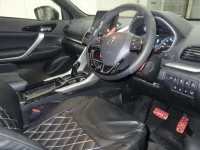 Mitsubishi ECLIPSE CROSS лот № 2057 оценка 3.5  с аукциона в Японии 2