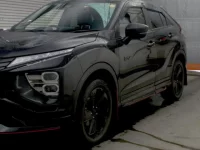 Mitsubishi ECLIPSE CROSS лот № 2057 оценка 3.5  с аукциона в Японии 3