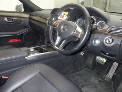 Mercedes-Benz E CLASS WAGON