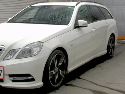 Mercedes-Benz E CLASS WAGON